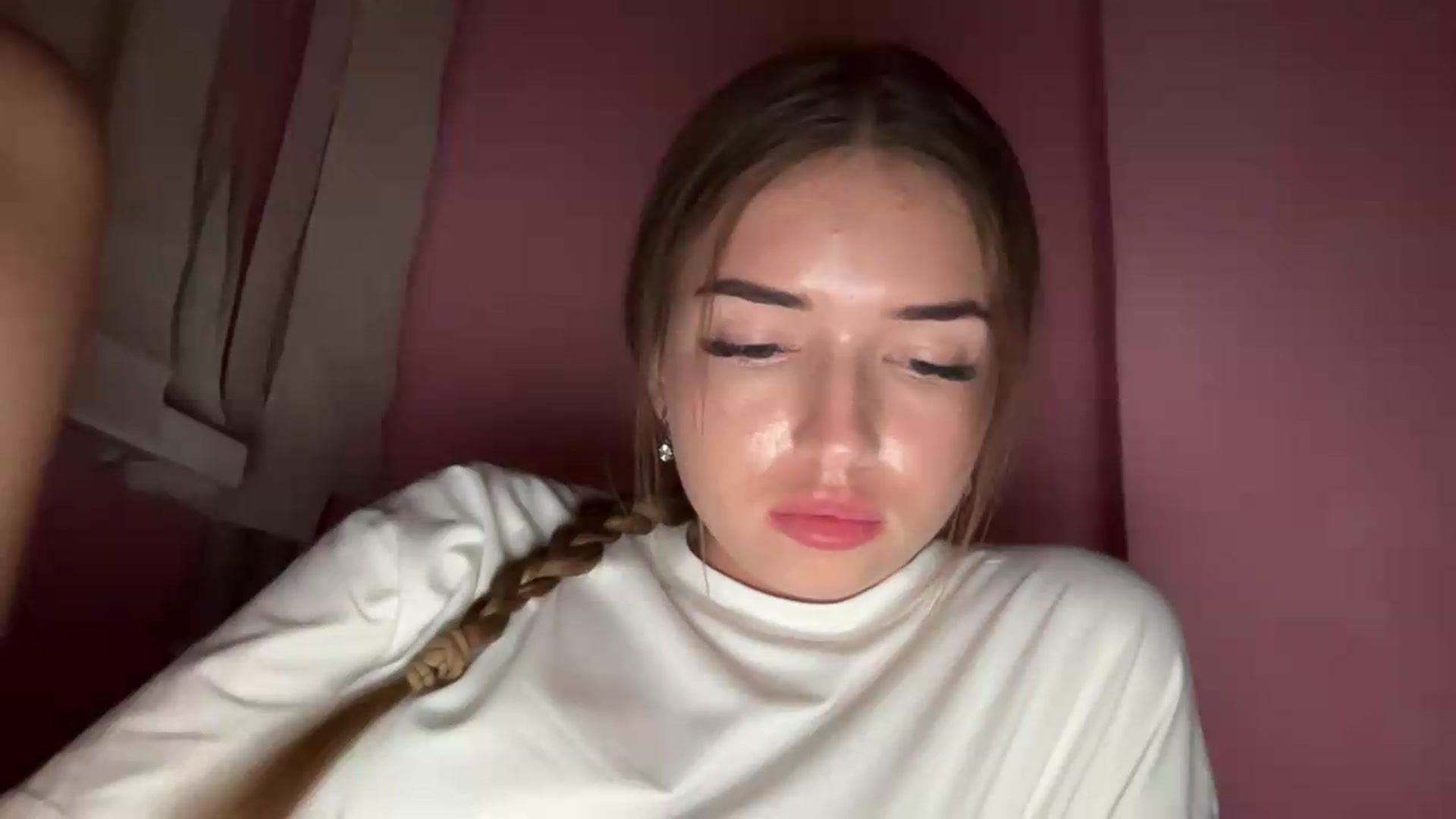 Gallery image thumbnail from ChloeeStar's myfreecams stream on, 09/01/2026, 18:02 image 14 of 20