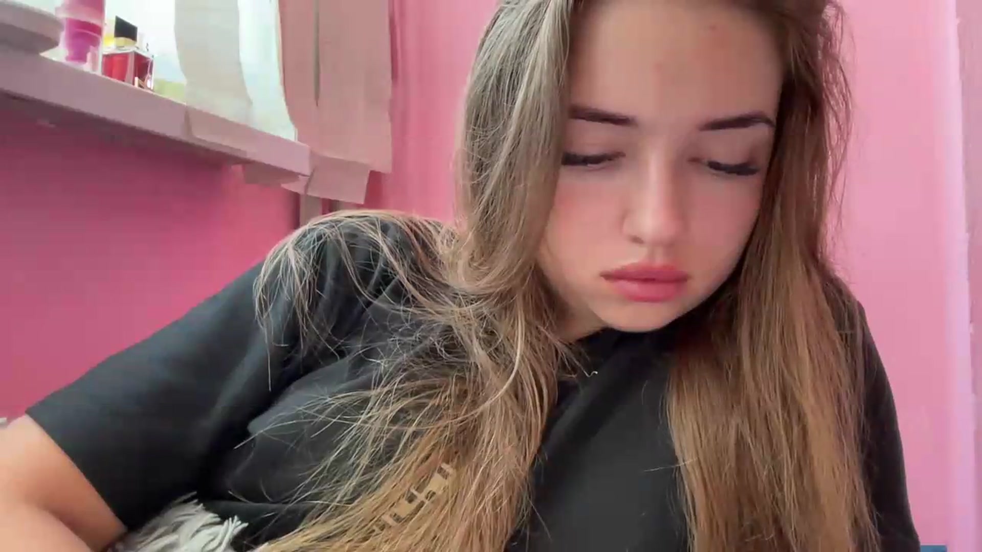 Gallery image thumbnail from ChloeeStar's myfreecams stream on, 09/02/2026, 10:38 image 16 of 20