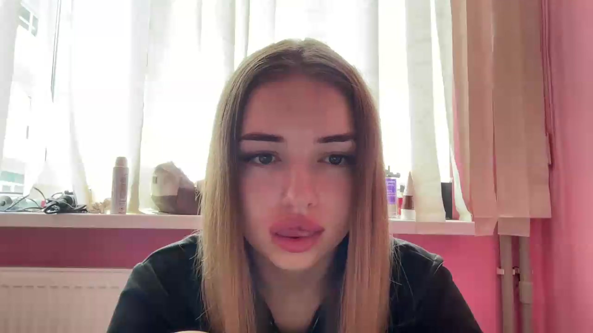 Gallery image thumbnail from ChloeeStar's myfreecams stream on, 09/02/2026, 11:18 image 18 of 20