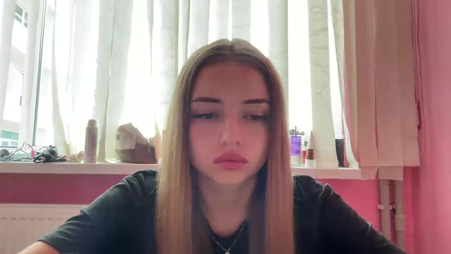 Gallery image thumbnail from ChloeeStar's myfreecams stream on, 09/02/2026, 11:18 image 10 of 20