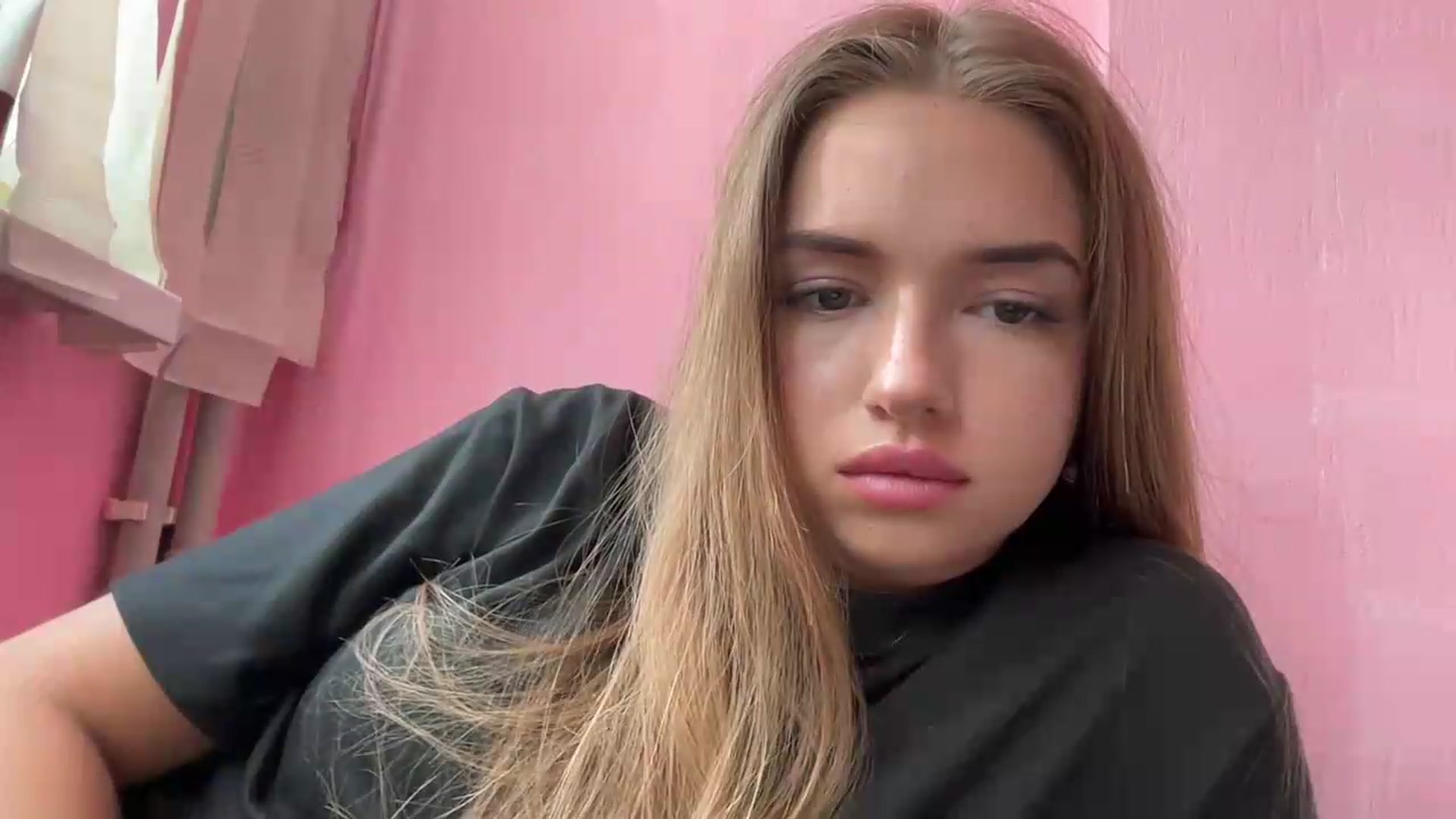 Gallery image thumbnail from ChloeeStar's myfreecams stream on, 09/02/2026, 14:31 image 15 of 20