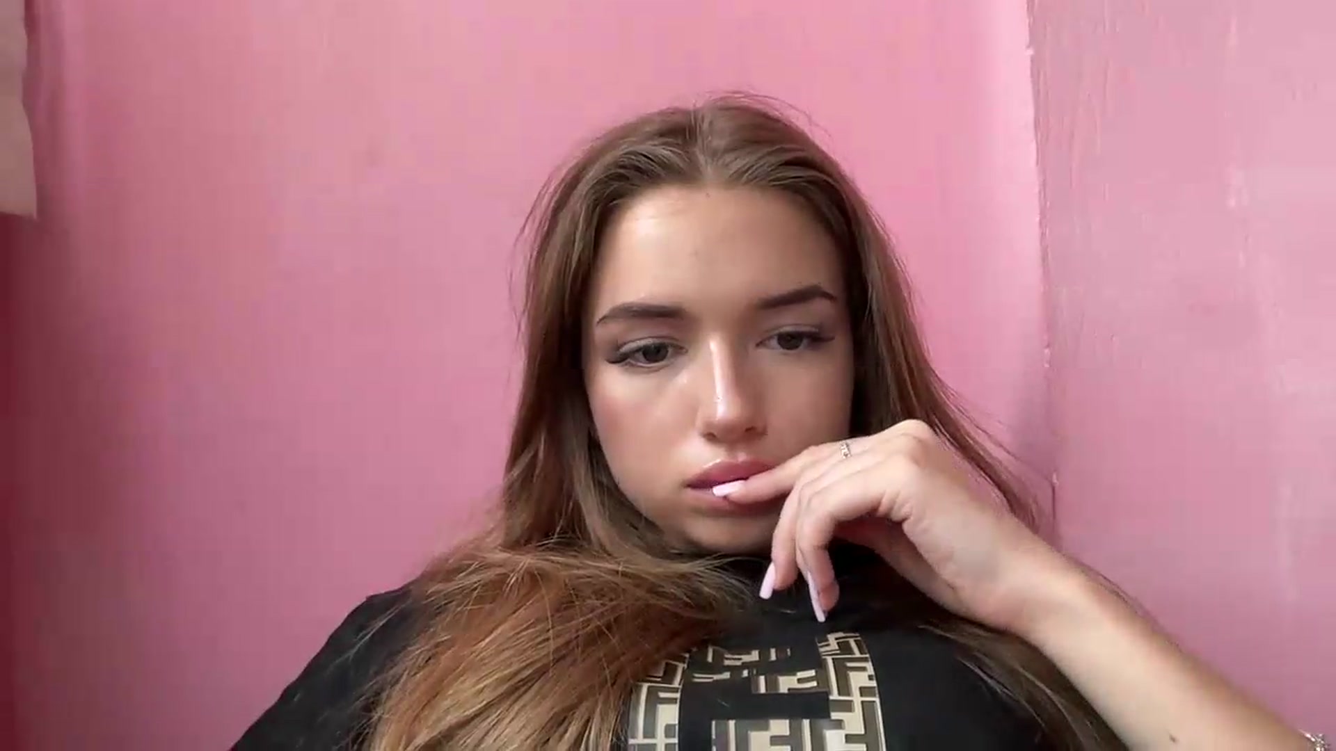 Gallery image thumbnail from ChloeeStar's myfreecams stream on, 09/02/2026, 14:31 image 4 of 20