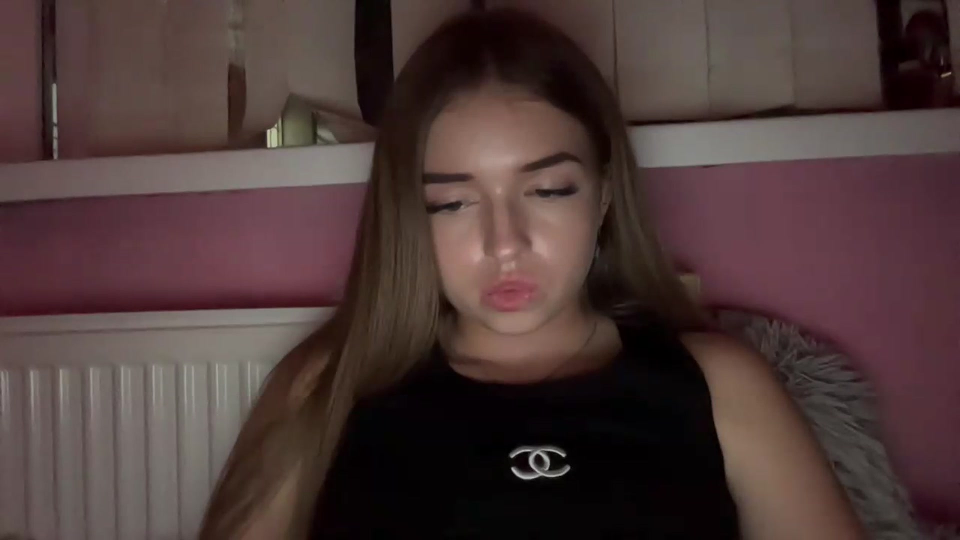 Gallery image thumbnail from ChloeeStar's myfreecams stream on, 09/04/2026, 17:40 image 20 of 20