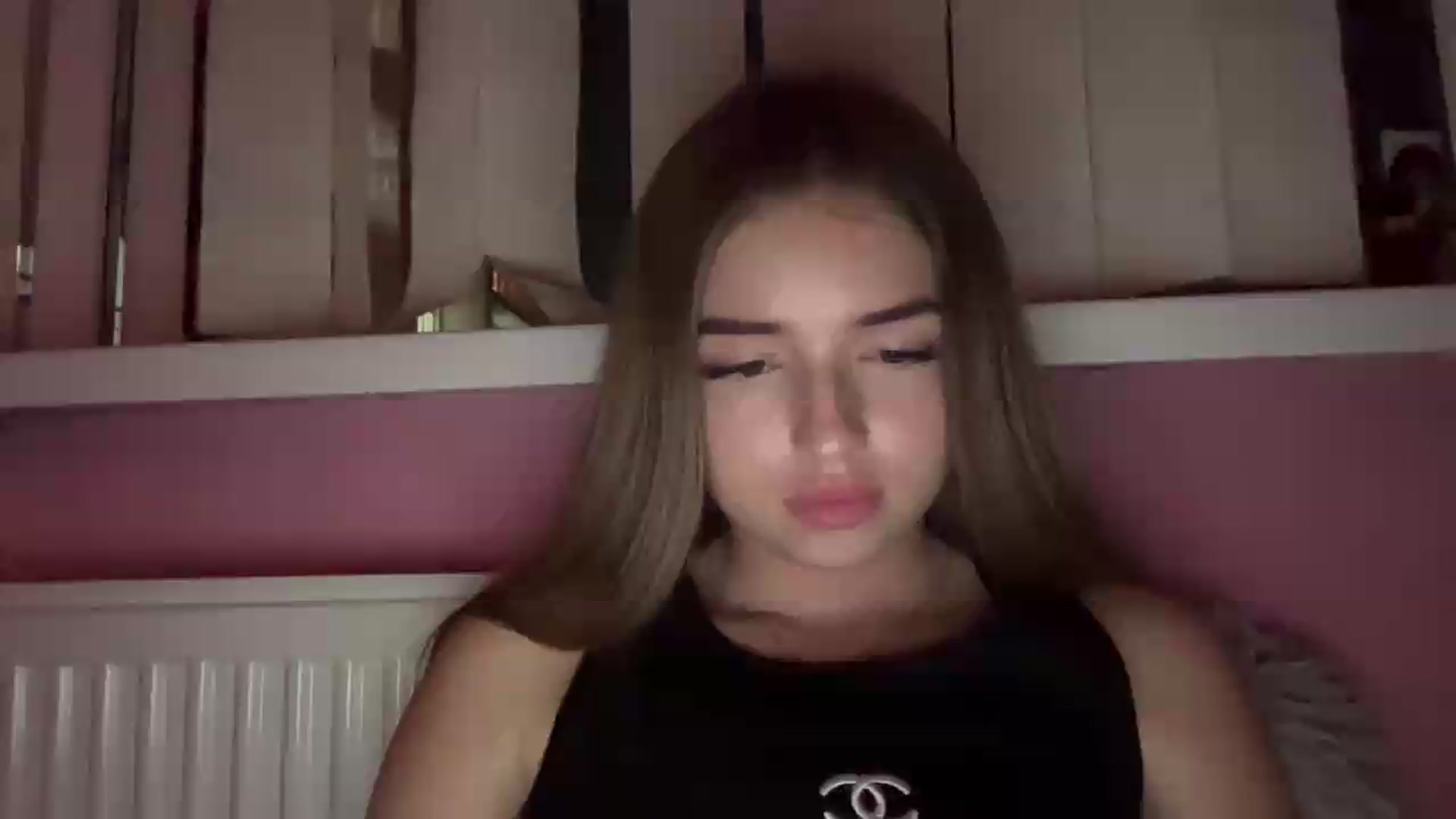 Gallery image thumbnail from ChloeeStar's myfreecams stream on, 09/04/2026, 17:40 image 1 of 20