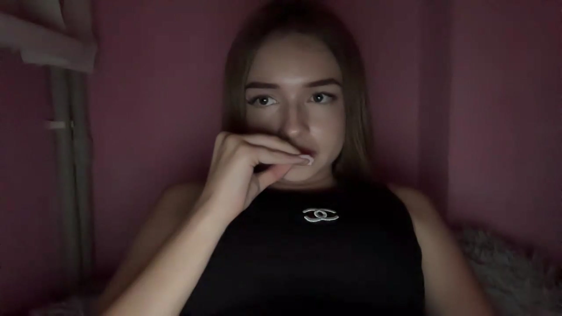 Gallery image thumbnail from ChloeeStar's myfreecams stream on, 09/04/2026, 18:00 image 7 of 20