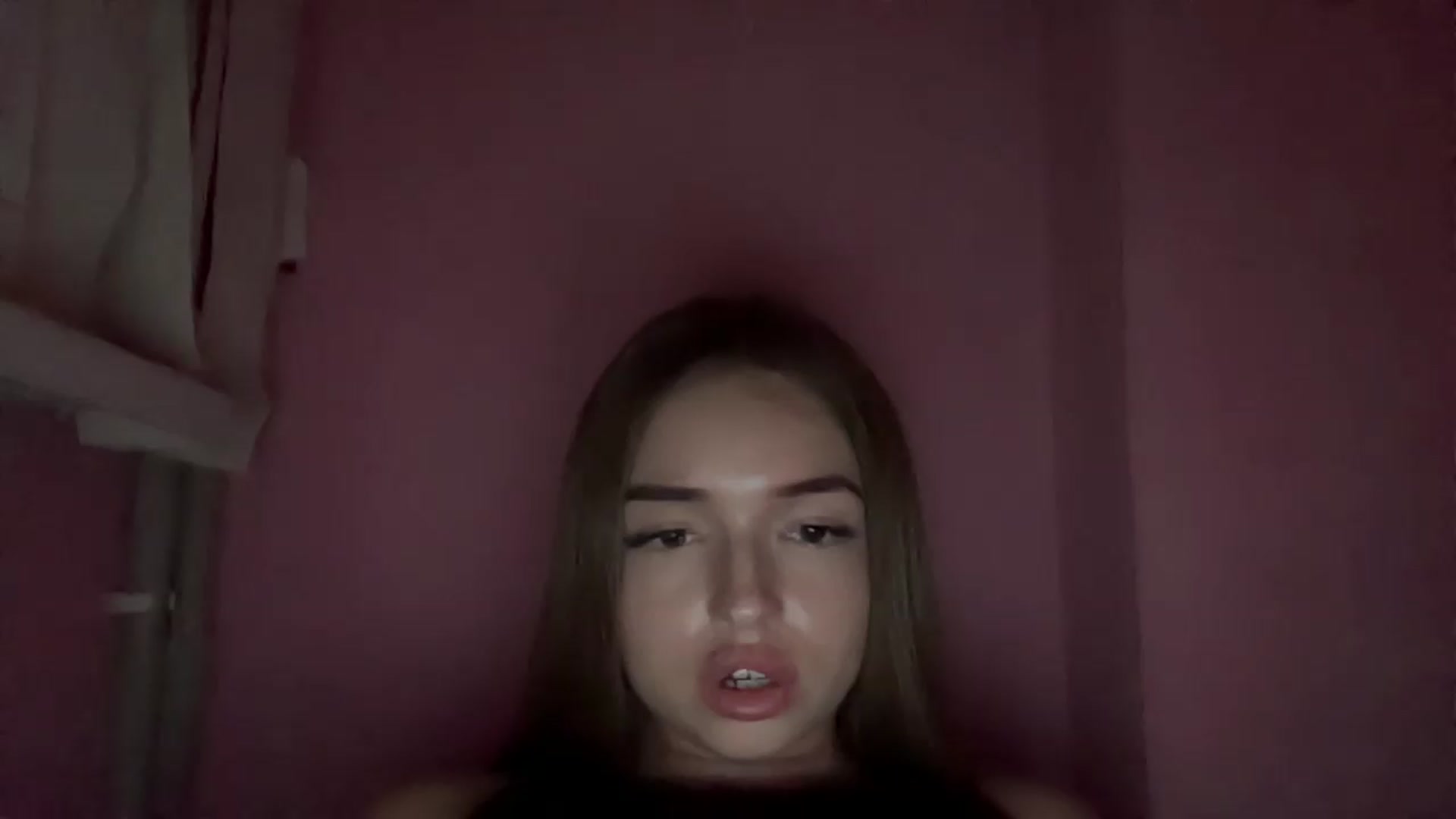 Gallery image thumbnail from ChloeeStar's myfreecams stream on, 09/04/2026, 18:00 image 17 of 20