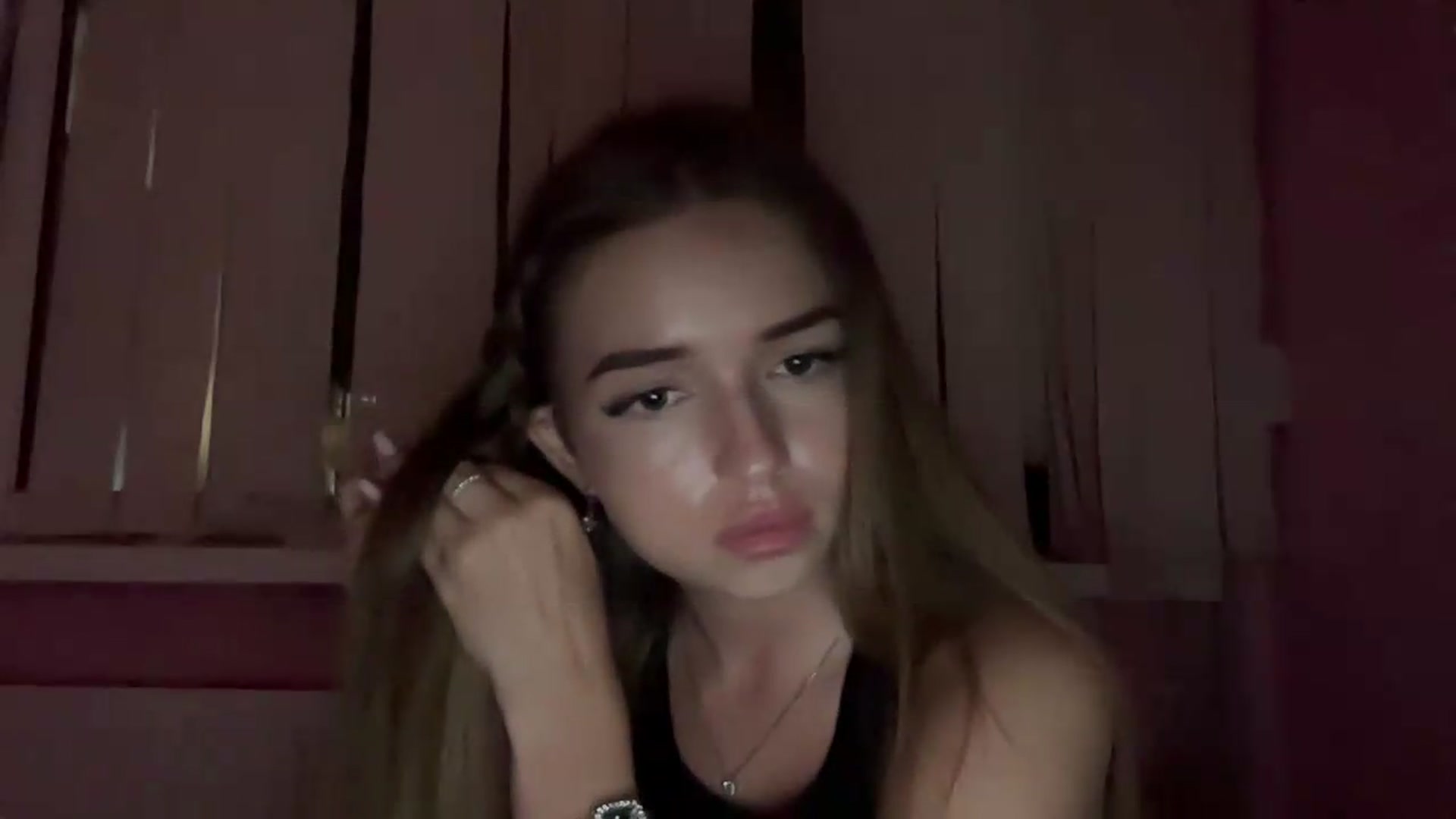 Gallery image thumbnail from ChloeeStar's myfreecams stream on, 09/04/2026, 18:47 image 2 of 20