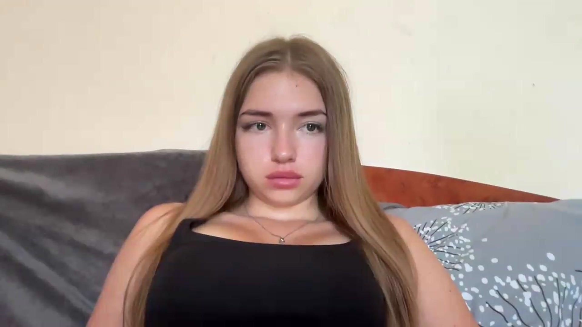 Gallery image thumbnail from ChloeeStar's myfreecams stream on, 09/05/2026, 10:08 image 3 of 20