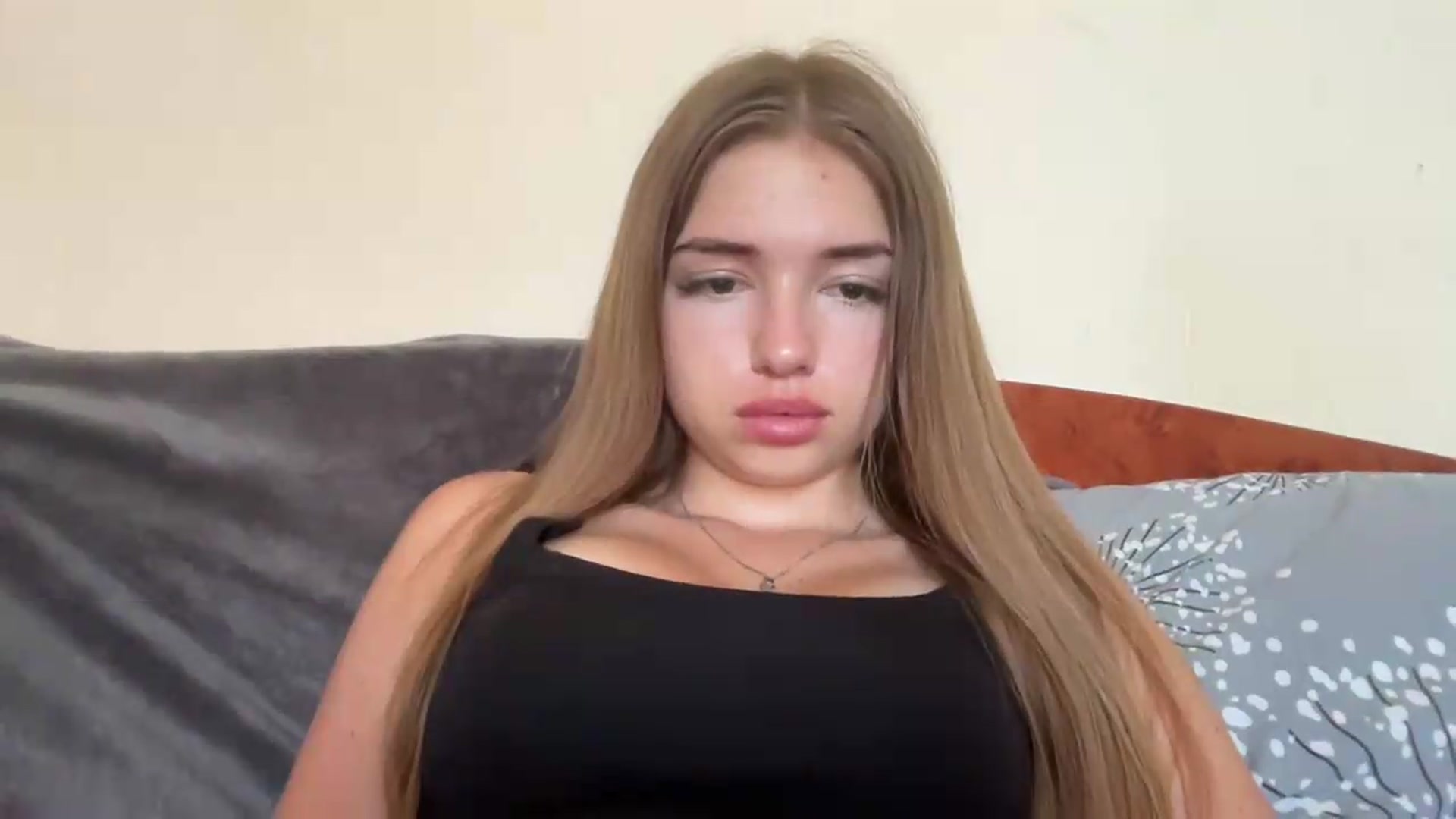 Gallery image thumbnail from ChloeeStar's myfreecams stream on, 09/05/2026, 10:08 image 9 of 20