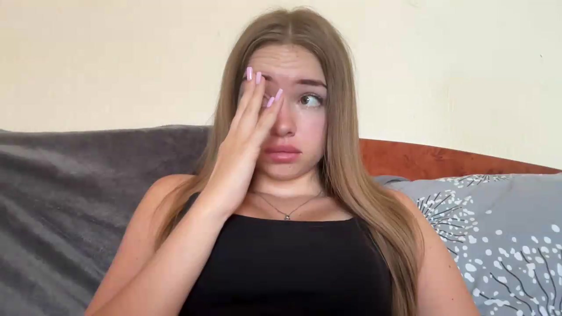 Gallery image thumbnail from ChloeeStar's myfreecams stream on, 09/05/2026, 10:08 image 7 of 20
