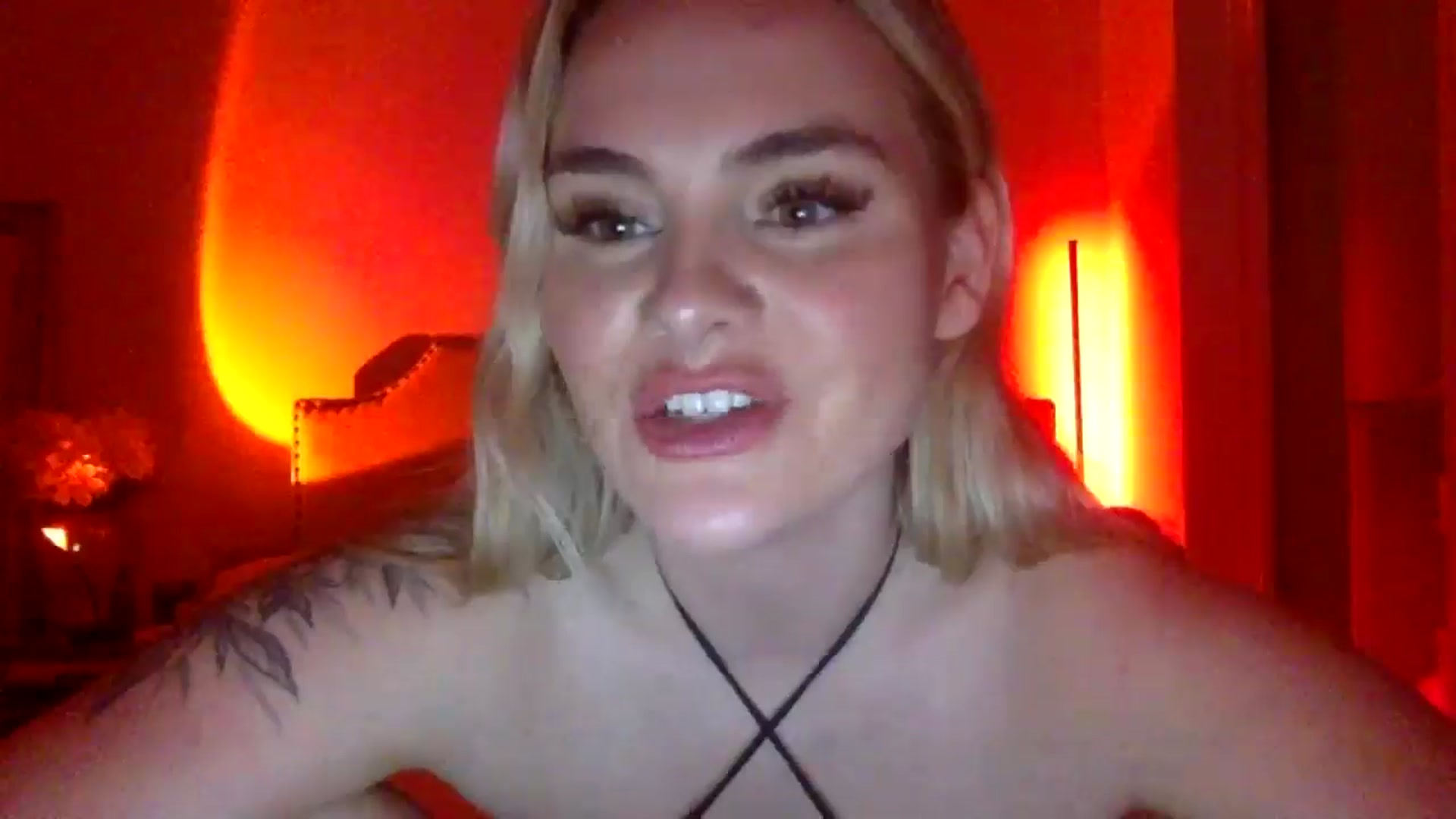 Gallery image thumbnail from Chloeluv7's myfreecams stream on, 11/22/2025, 10:55 image 20 of 20