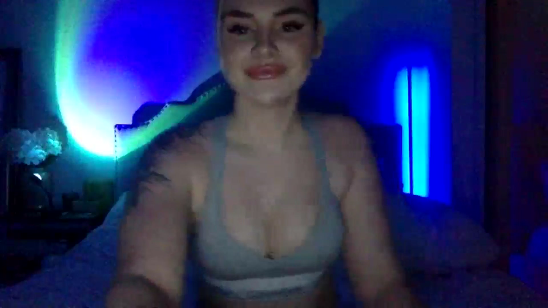 Gallery image thumbnail from Chloeluv7's myfreecams stream on, 11/27/2025, 04:57 image 13 of 20