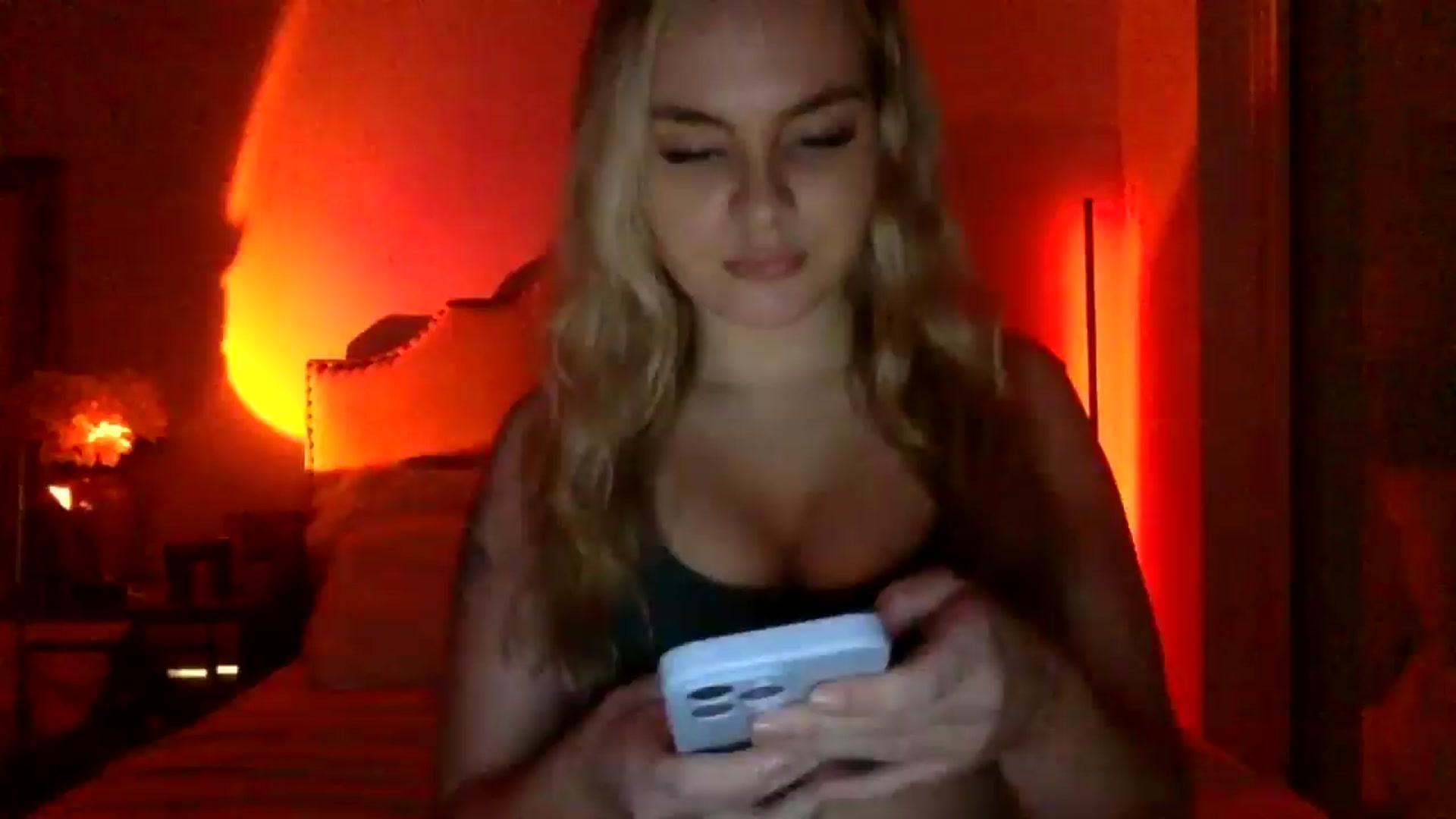Gallery image thumbnail from Chloeluv7's myfreecams stream on, 12/03/2025, 05:21 image 5 of 20