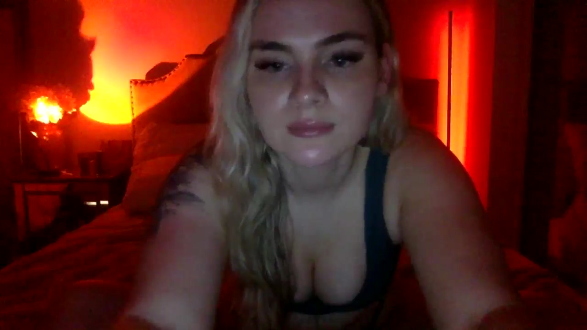 Gallery image thumbnail from Chloeluv7's myfreecams stream on, 12/03/2025, 07:35 image 9 of 20