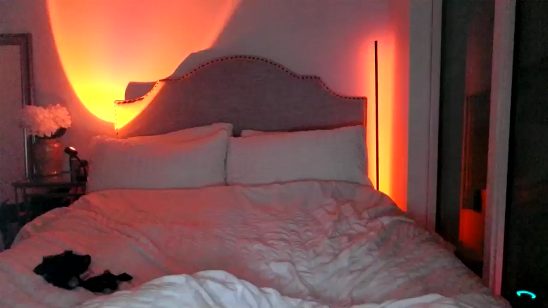 Gallery image thumbnail from Chloeluv7's myfreecams stream on, 12/15/2025, 07:26 image 9 of 20