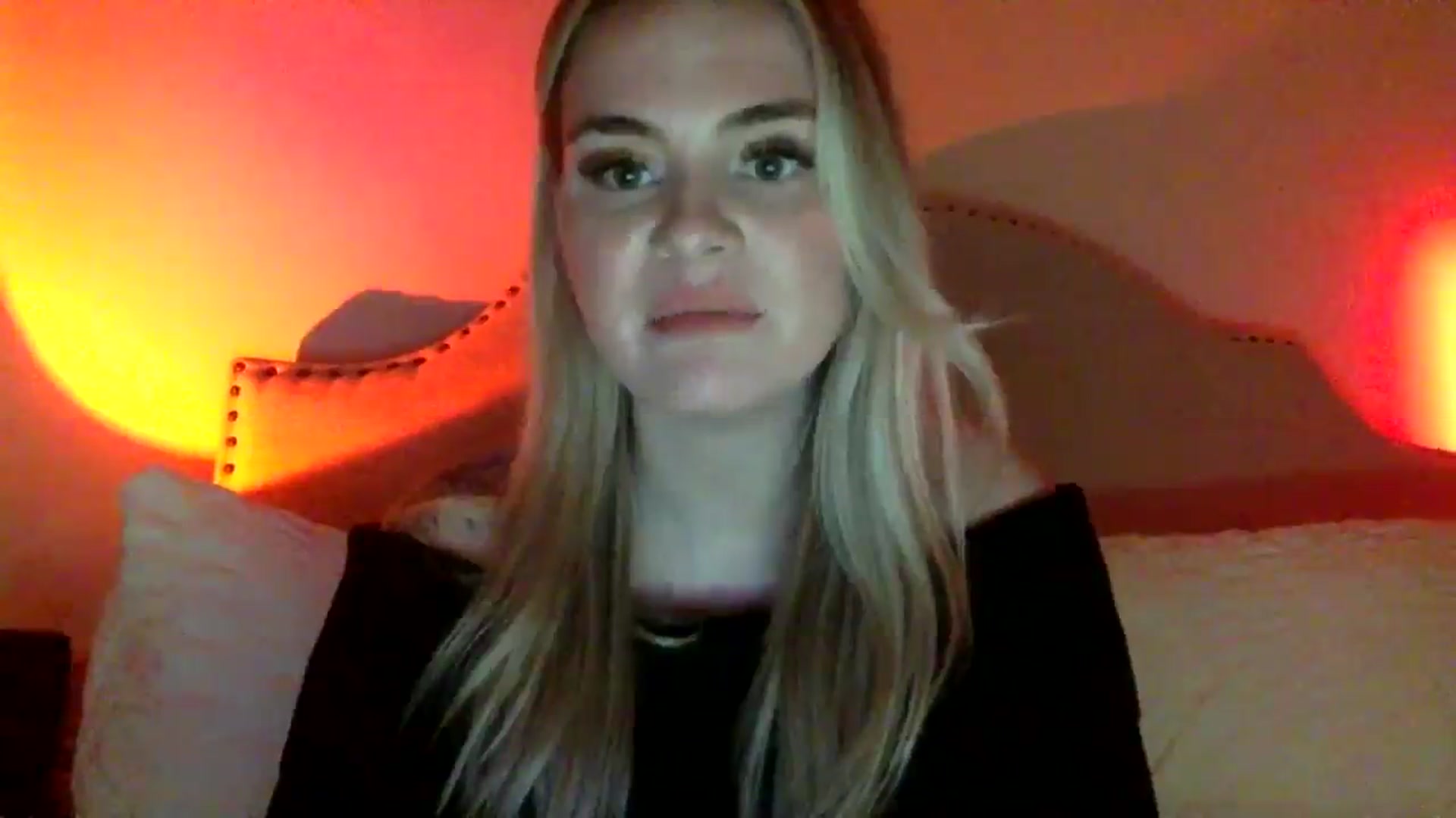 Gallery image thumbnail from Chloeluv7's myfreecams stream on, 12/21/2025, 06:35 image 11 of 20
