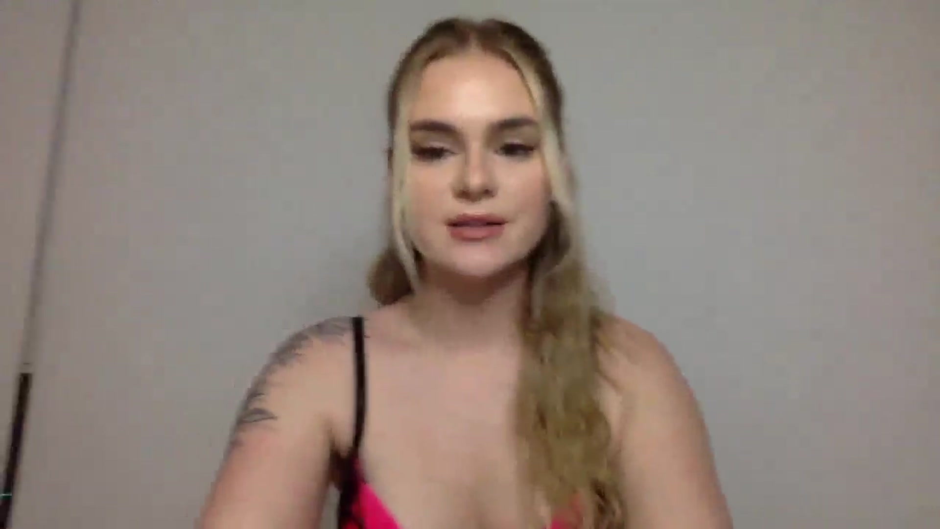 Gallery image thumbnail from Chloeluv7's myfreecams stream on, 12/28/2025, 06:18 image 20 of 20