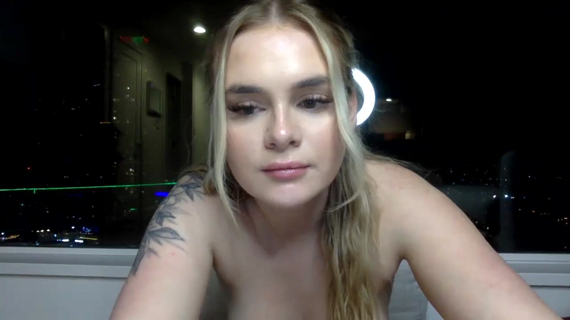 Gallery image thumbnail from Chloeluv7's myfreecams stream on, 12/28/2025, 08:37 image 19 of 20