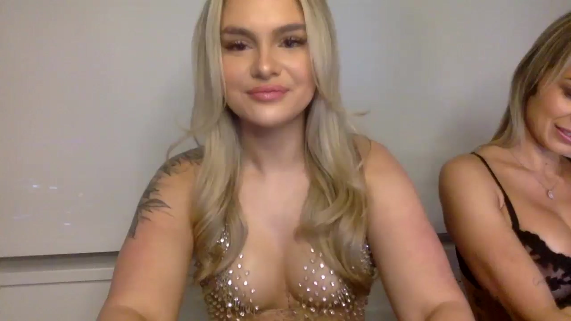 Gallery image thumbnail from Chloeluv7's myfreecams stream on, 01/01/2026, 06:22 image 11 of 20
