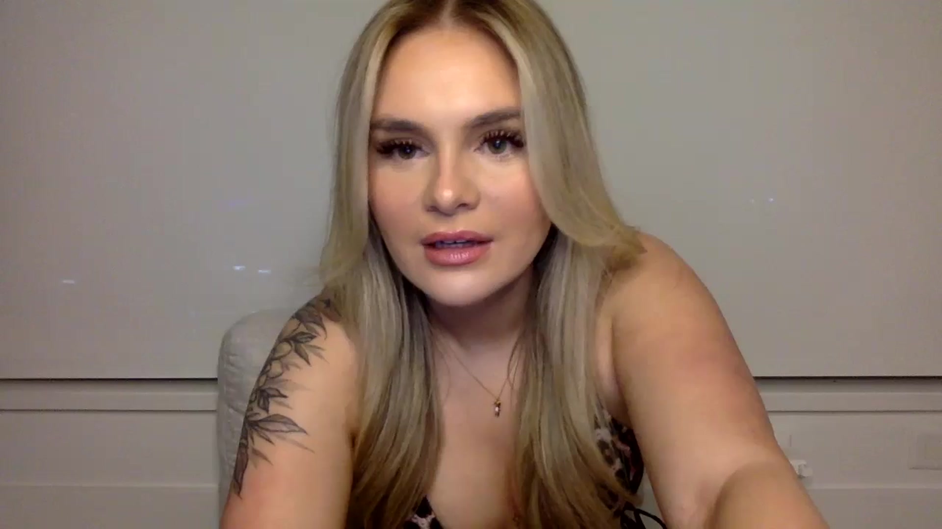 Gallery image thumbnail from Chloeluv7's myfreecams stream on, 01/06/2026, 04:53 image 3 of 20