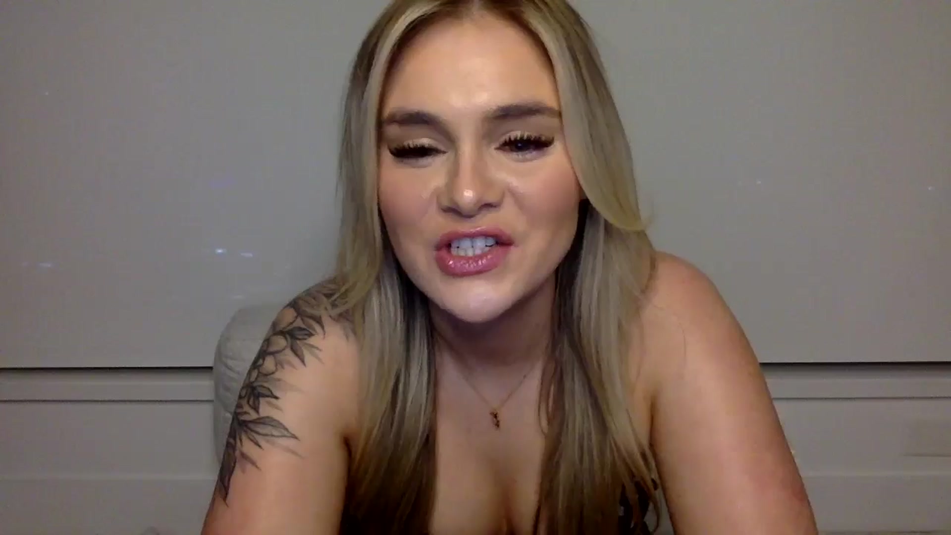 Gallery image thumbnail from Chloeluv7's myfreecams stream on, 01/06/2026, 07:51 image 9 of 20