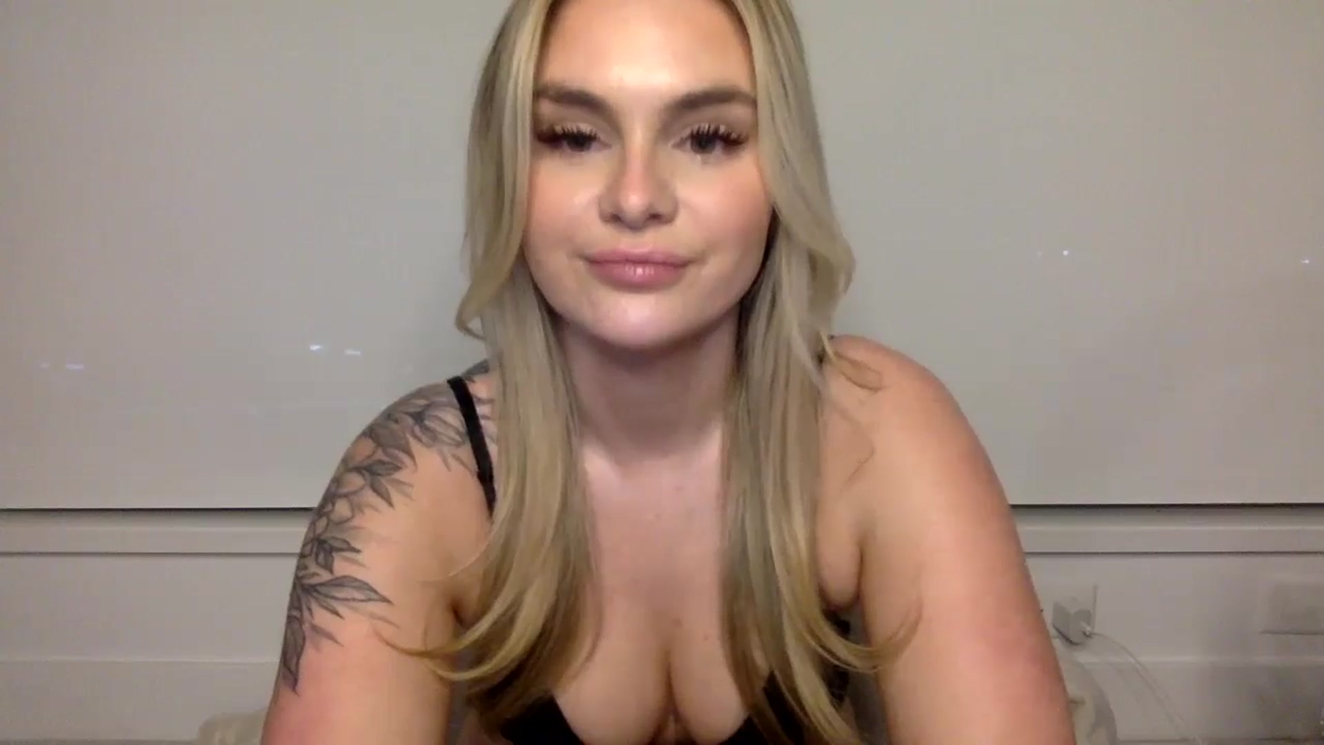 Gallery image thumbnail from Chloeluv7's myfreecams stream on, 01/09/2026, 04:20 image 13 of 20
