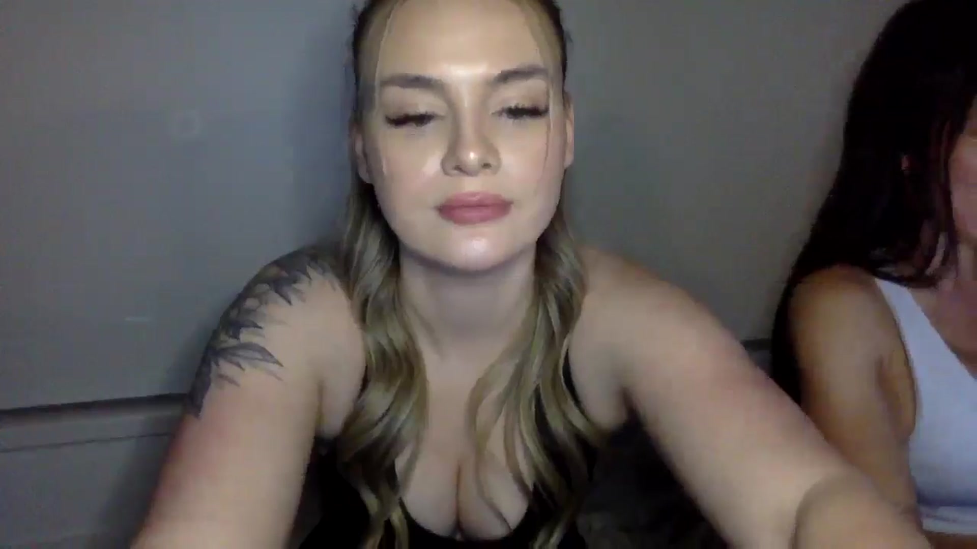Gallery image thumbnail from Chloeluv7's myfreecams stream on, 01/15/2026, 06:55 image 5 of 20