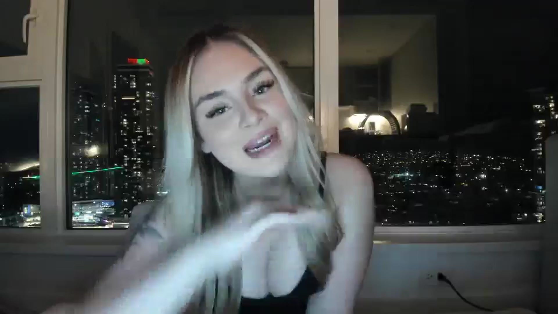 Gallery image thumbnail from Chloeluv7's myfreecams stream on, 01/28/2026, 06:53 image 17 of 20