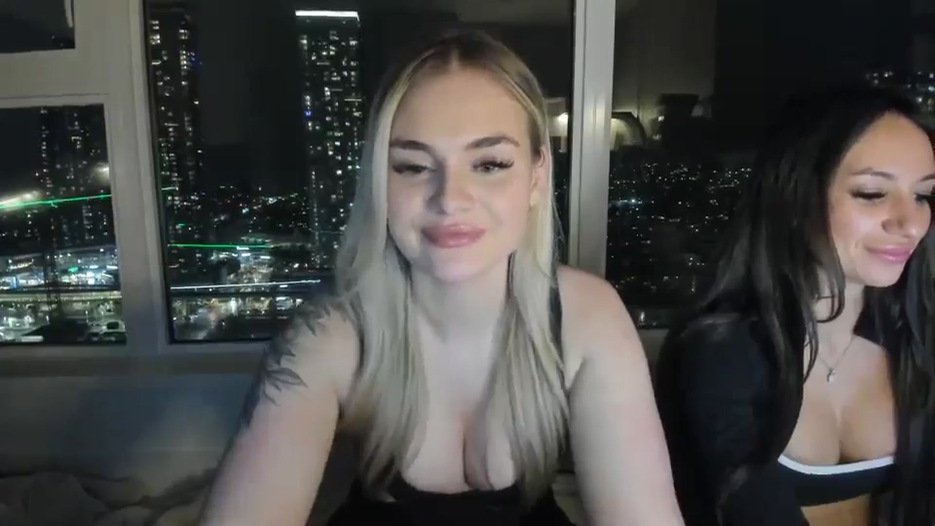 Gallery image thumbnail from Chloeluv7's myfreecams stream on, 01/29/2026, 05:30 image 12 of 20