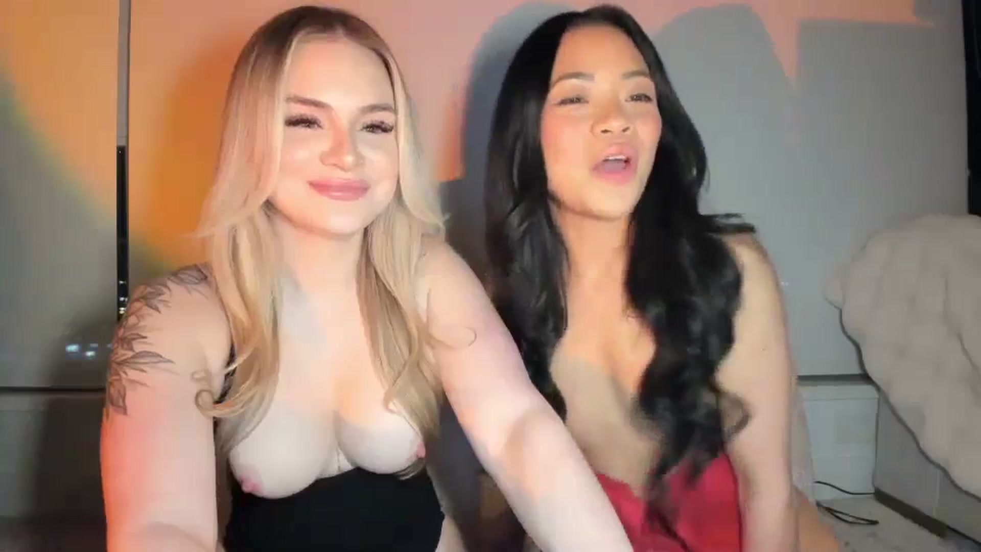 Gallery image thumbnail from Chloeluv7's myfreecams stream on, 02/05/2026, 04:03 image 8 of 20