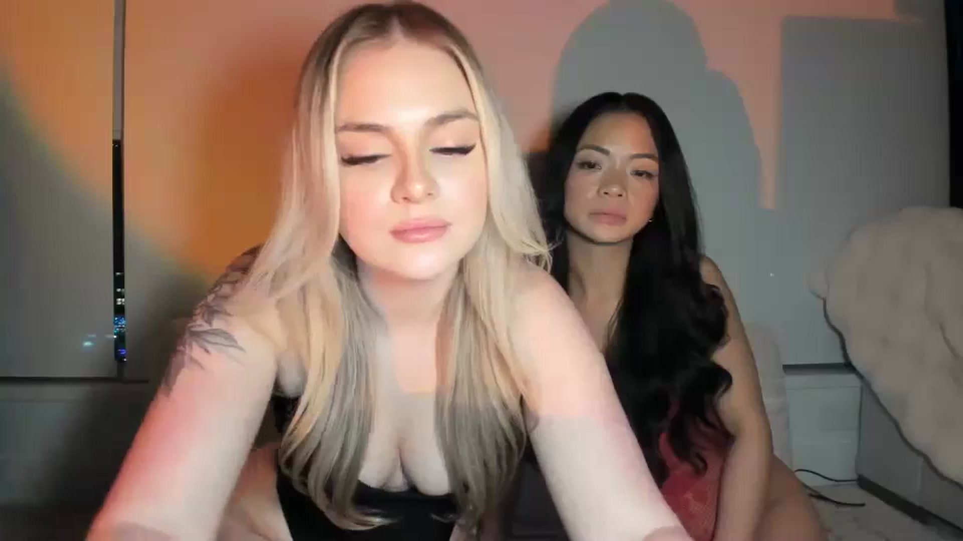 Gallery image thumbnail from Chloeluv7's myfreecams stream on, 02/05/2026, 07:34 image 3 of 20