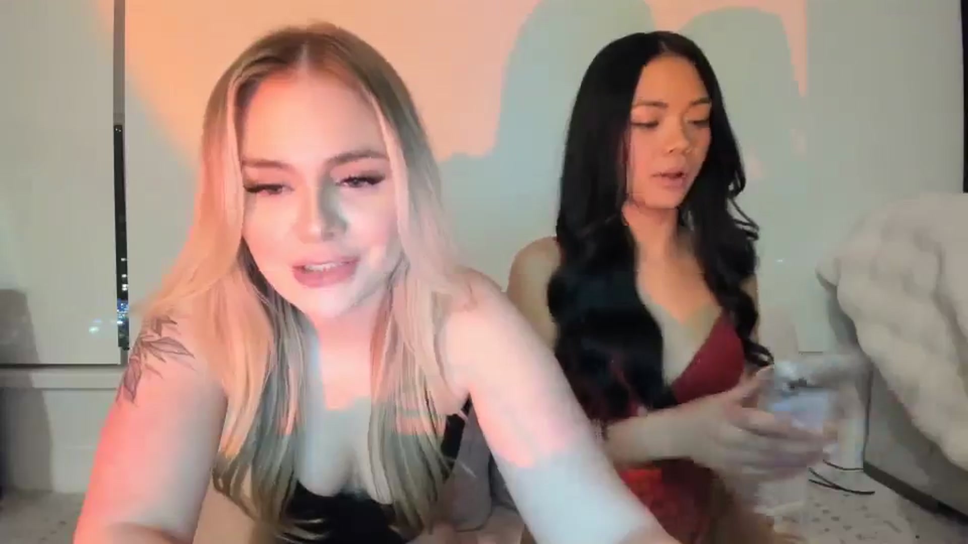 Gallery image thumbnail from Chloeluv7's myfreecams stream on, 02/05/2026, 07:34 image 16 of 20