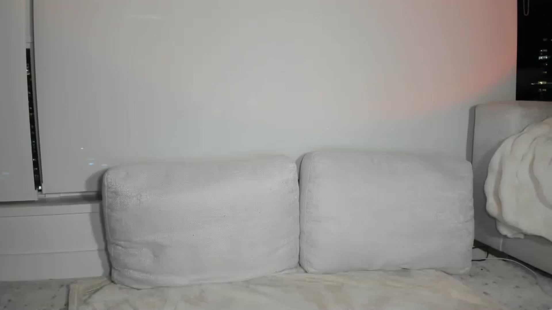 Gallery image thumbnail from Chloeluv7's myfreecams stream on, 02/07/2026, 08:27 image 1 of 20