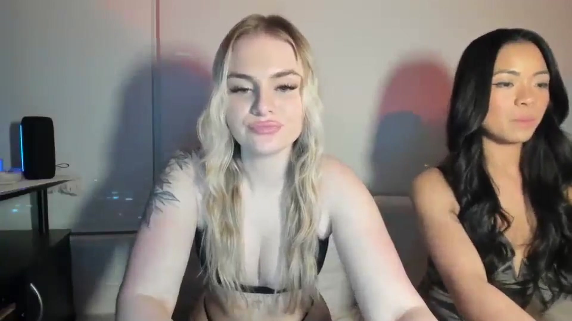 Gallery image thumbnail from Chloeluv7's myfreecams stream on, 02/12/2026, 06:06 image 14 of 20