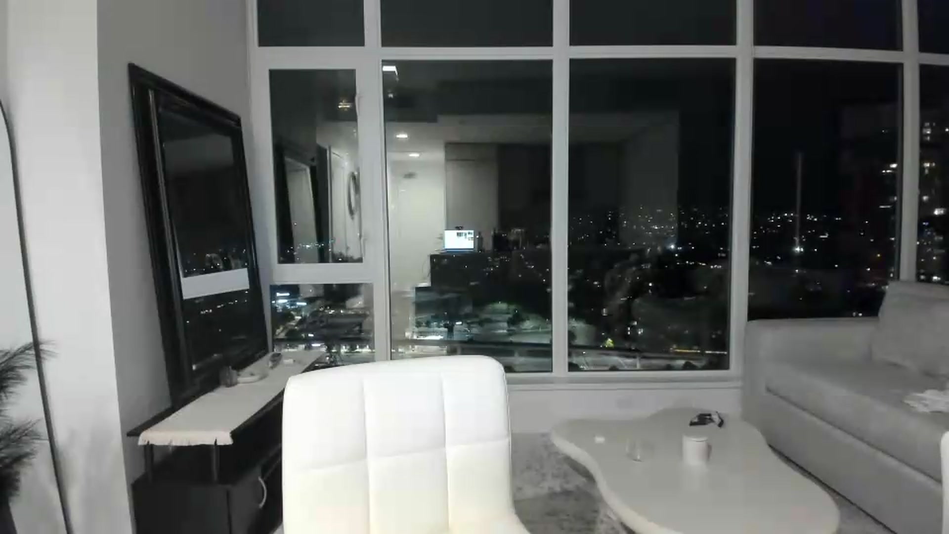 Gallery image thumbnail from Chloeluv7's myfreecams stream on, 05/25/2026, 07:35 image 20 of 20