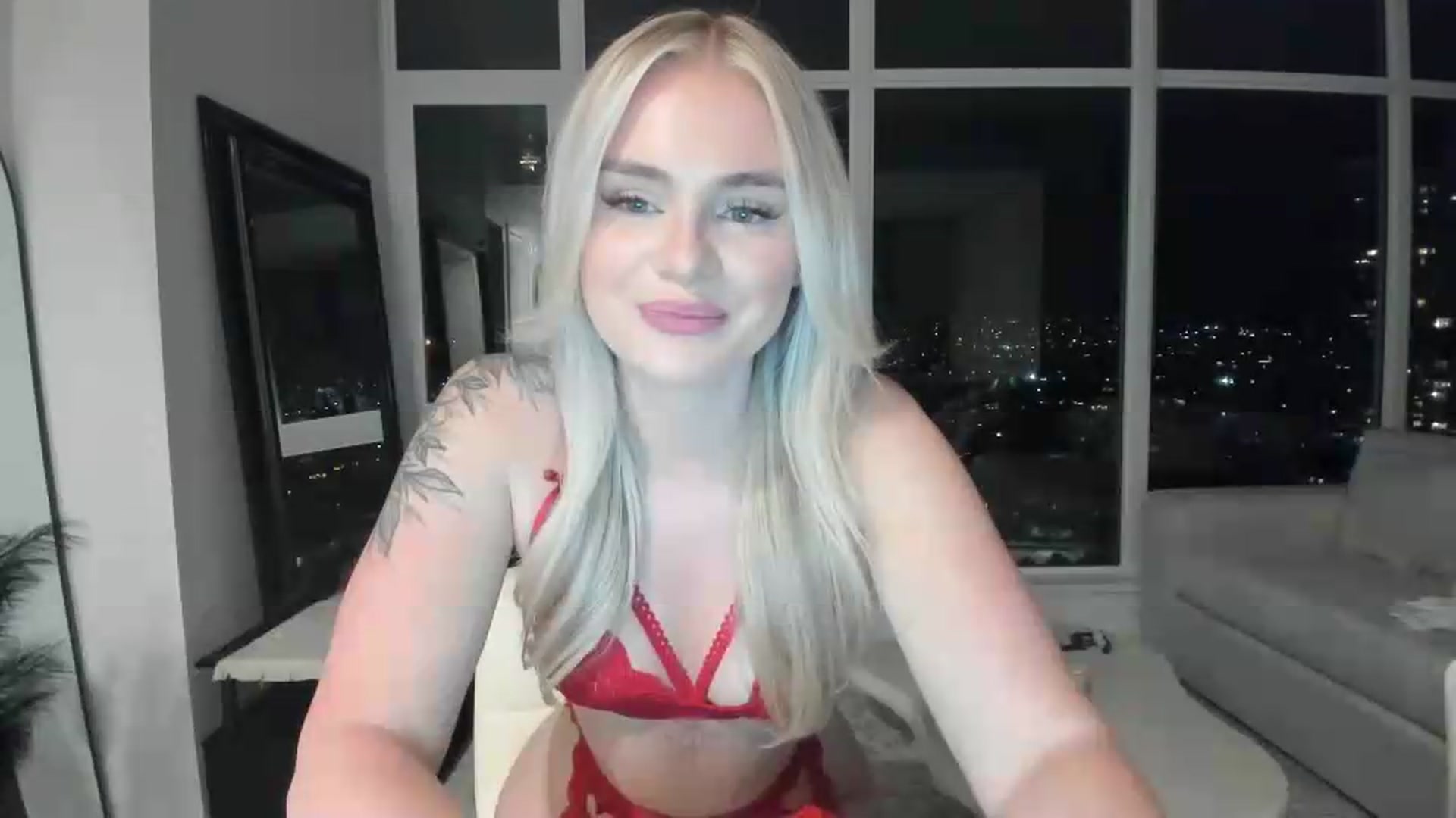 Gallery image thumbnail from Chloeluv7's myfreecams stream on, 05/25/2026, 07:35 image 9 of 20