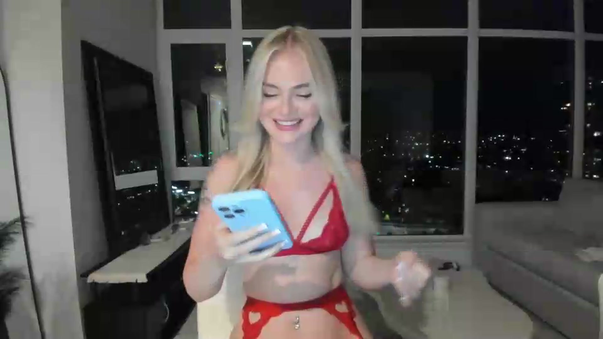 Gallery image thumbnail from Chloeluv7's myfreecams stream on, 05/25/2026, 07:35 image 11 of 20