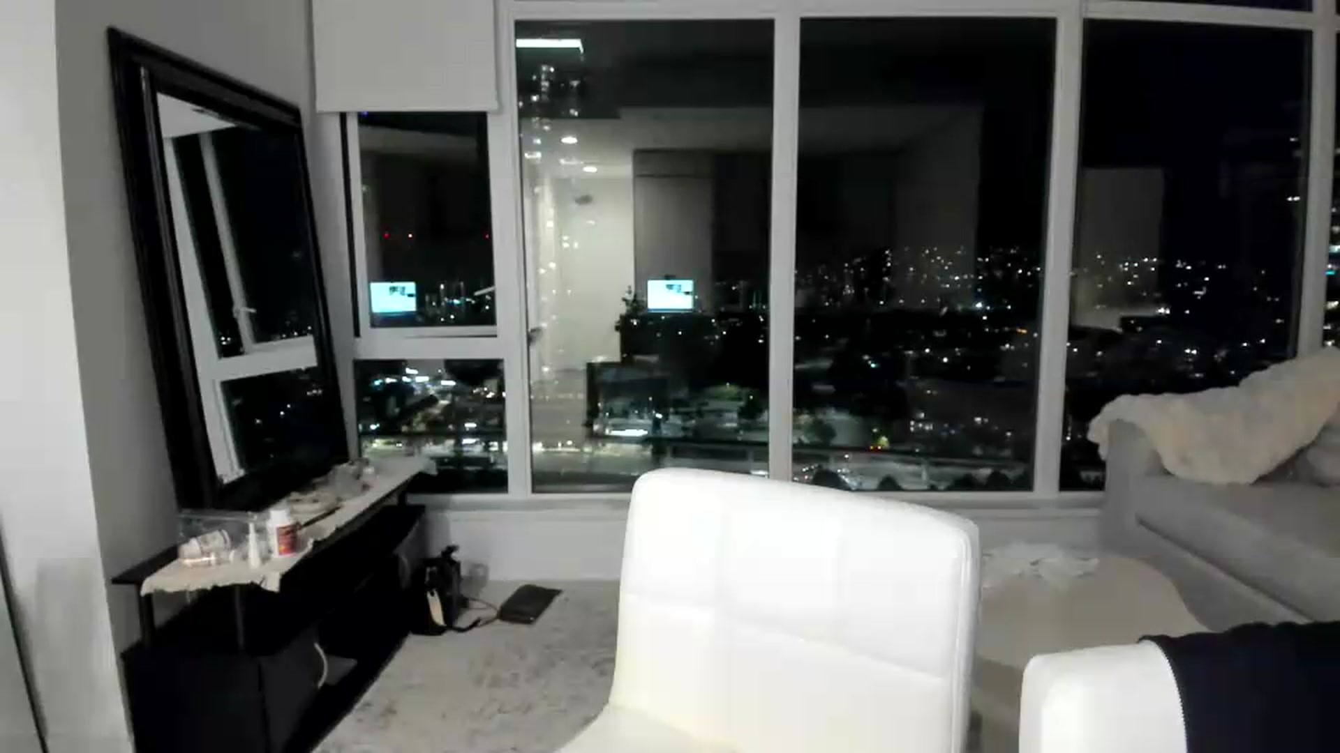 Gallery image thumbnail from Chloeluv7's myfreecams stream on, 06/05/2026, 05:59 image 16 of 20