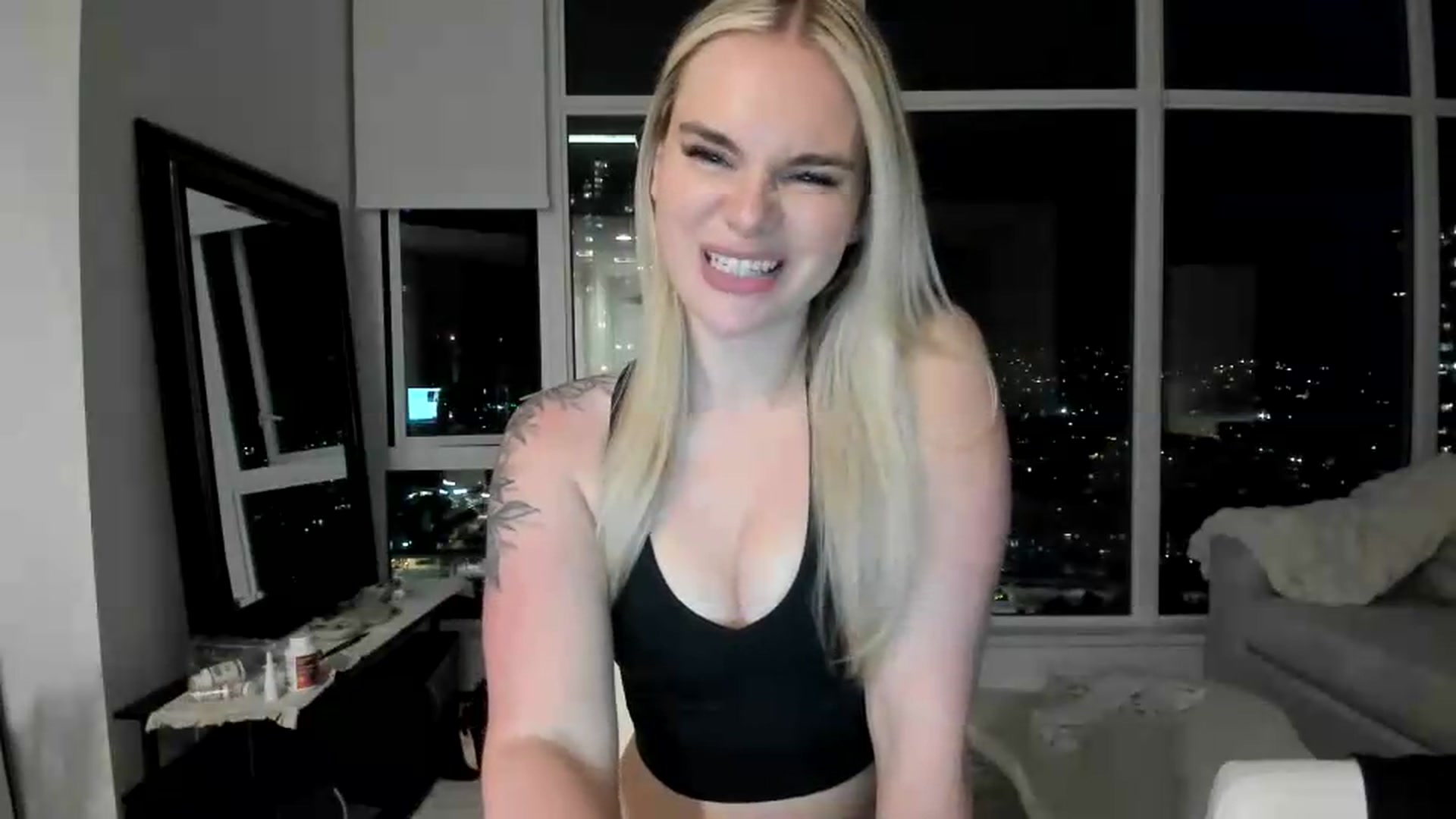 Gallery image thumbnail from Chloeluv7's myfreecams stream on, 06/05/2026, 05:59 image 5 of 20