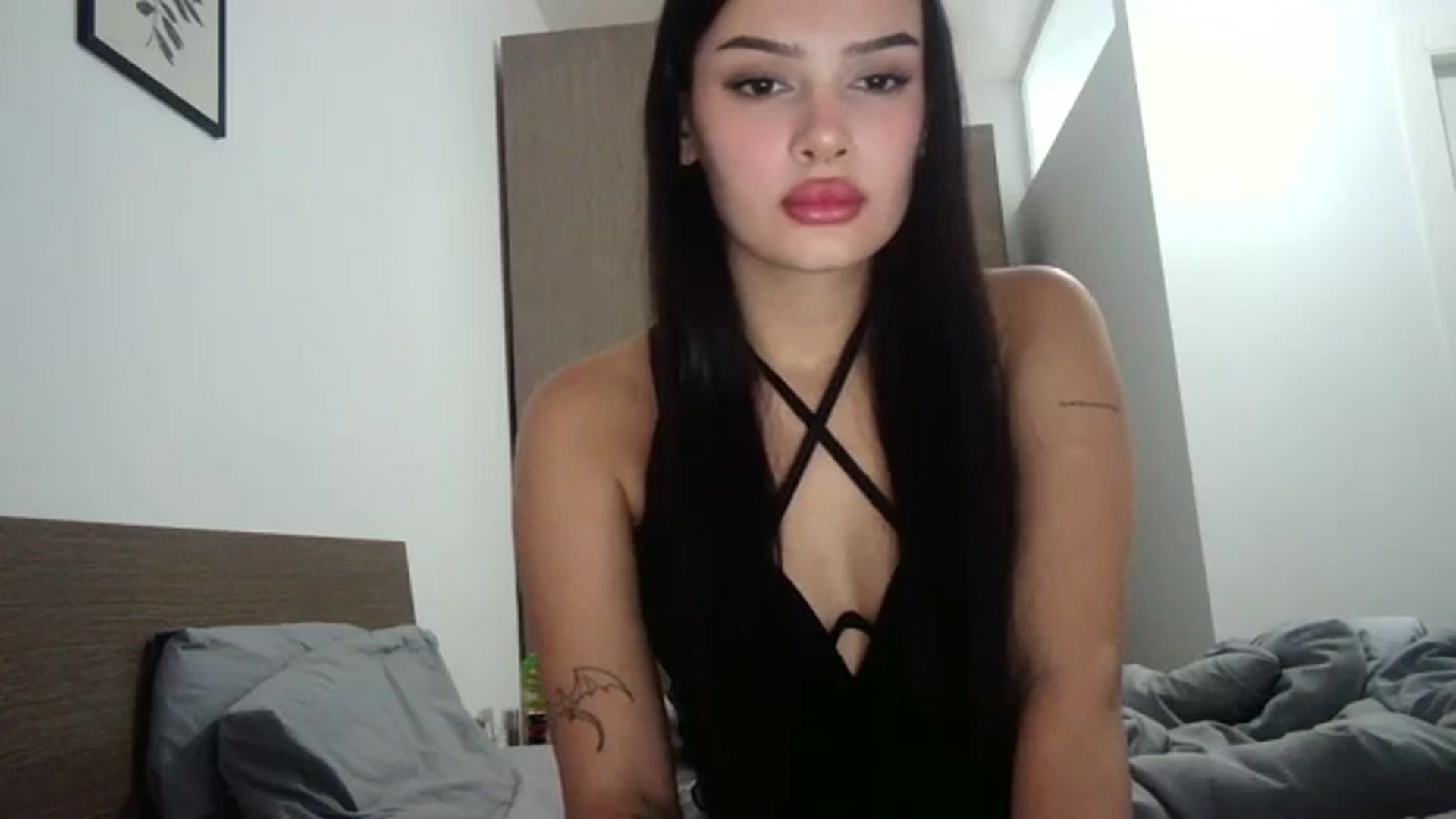 Gallery image thumbnail from ChocoPie_'s myfreecams stream on, 08/29/2023, 18:59 image 6 of 20