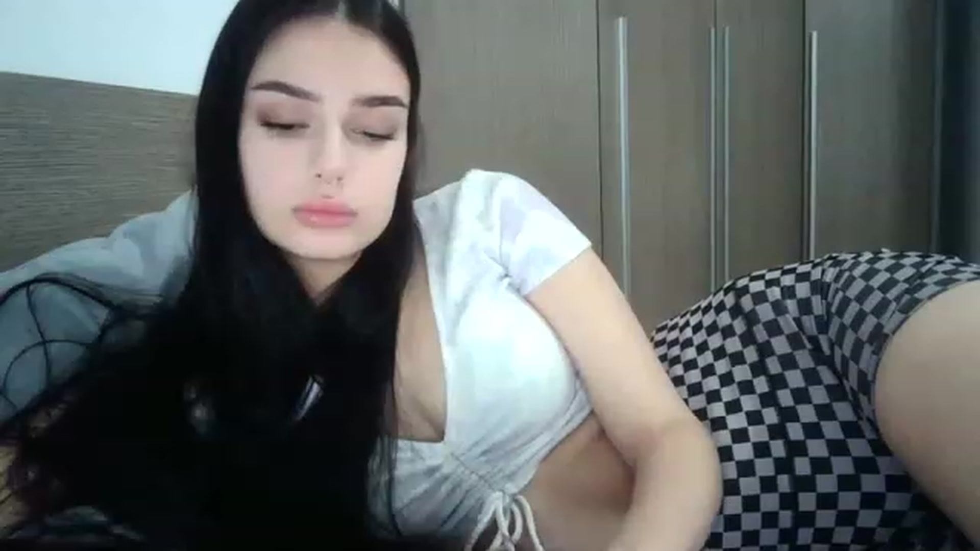Gallery image thumbnail from ChocoPiiie_'s myfreecams stream on, 11/21/2022, 24:01 image 12 of 20
