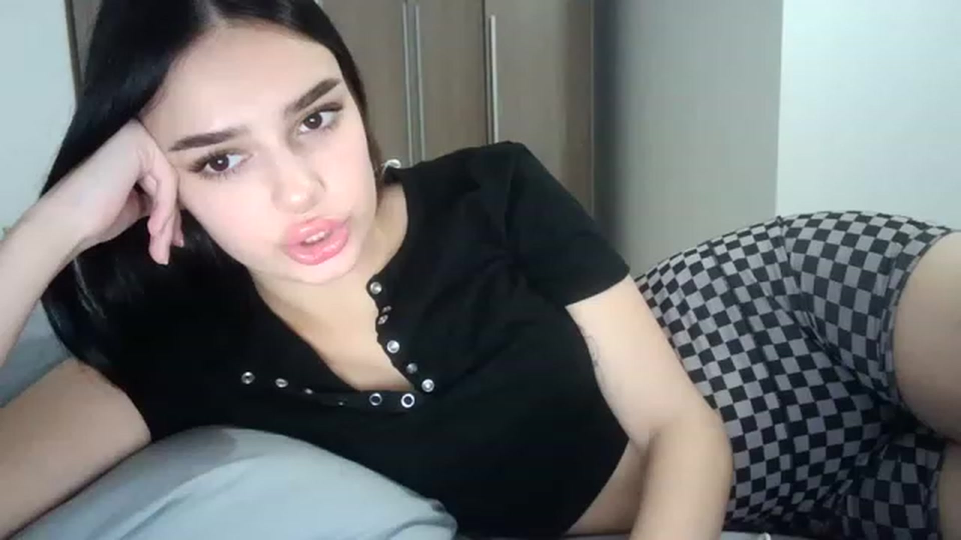 Gallery image thumbnail from ChocoPiiie_'s myfreecams stream on, 11/29/2022, 01:23 image 2 of 20