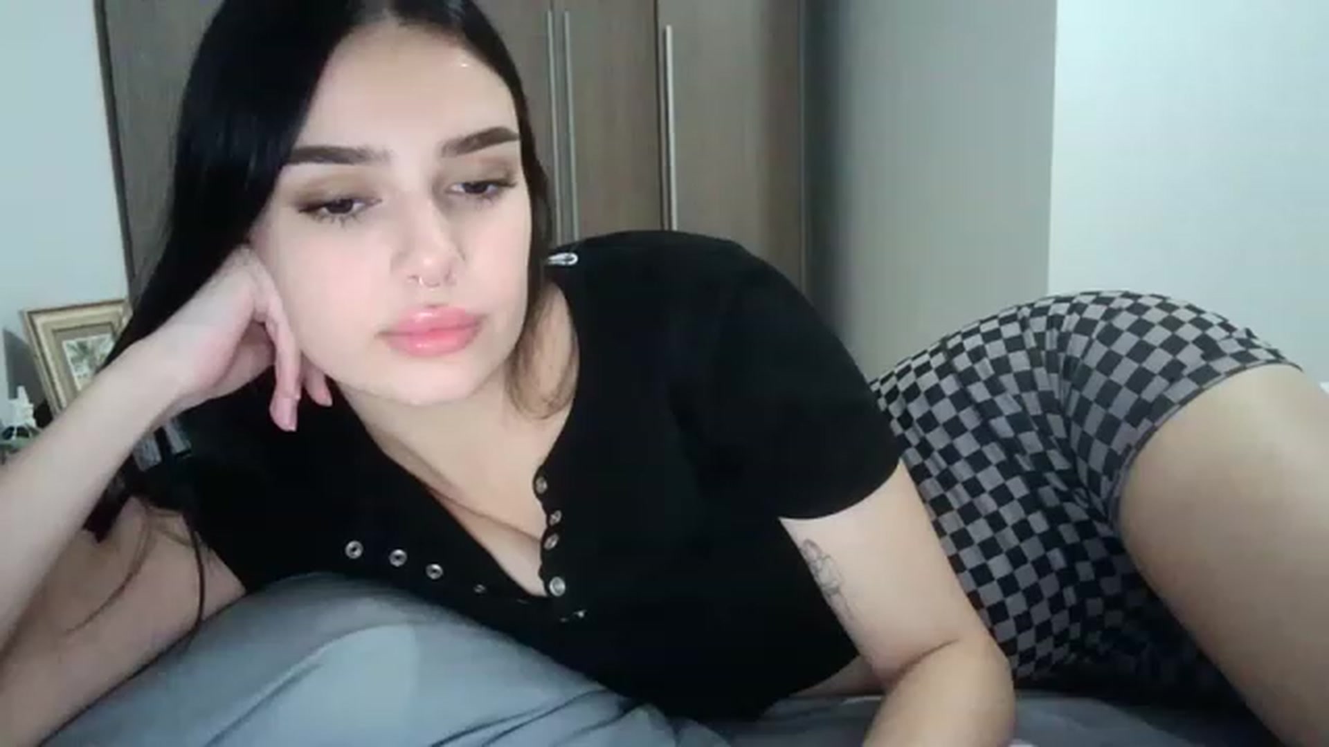 Gallery image thumbnail from ChocoPiiie_'s myfreecams stream on, 11/29/2022, 01:23 image 13 of 20