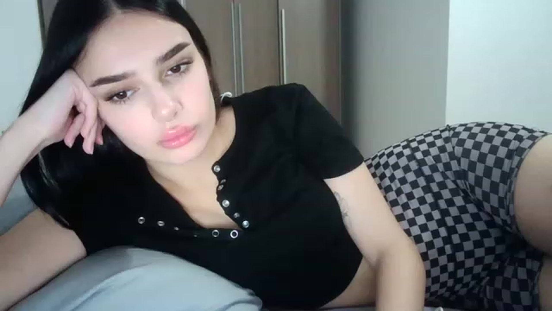Gallery image thumbnail from ChocoPiiie_'s myfreecams stream on, 11/29/2022, 01:23 image 3 of 20