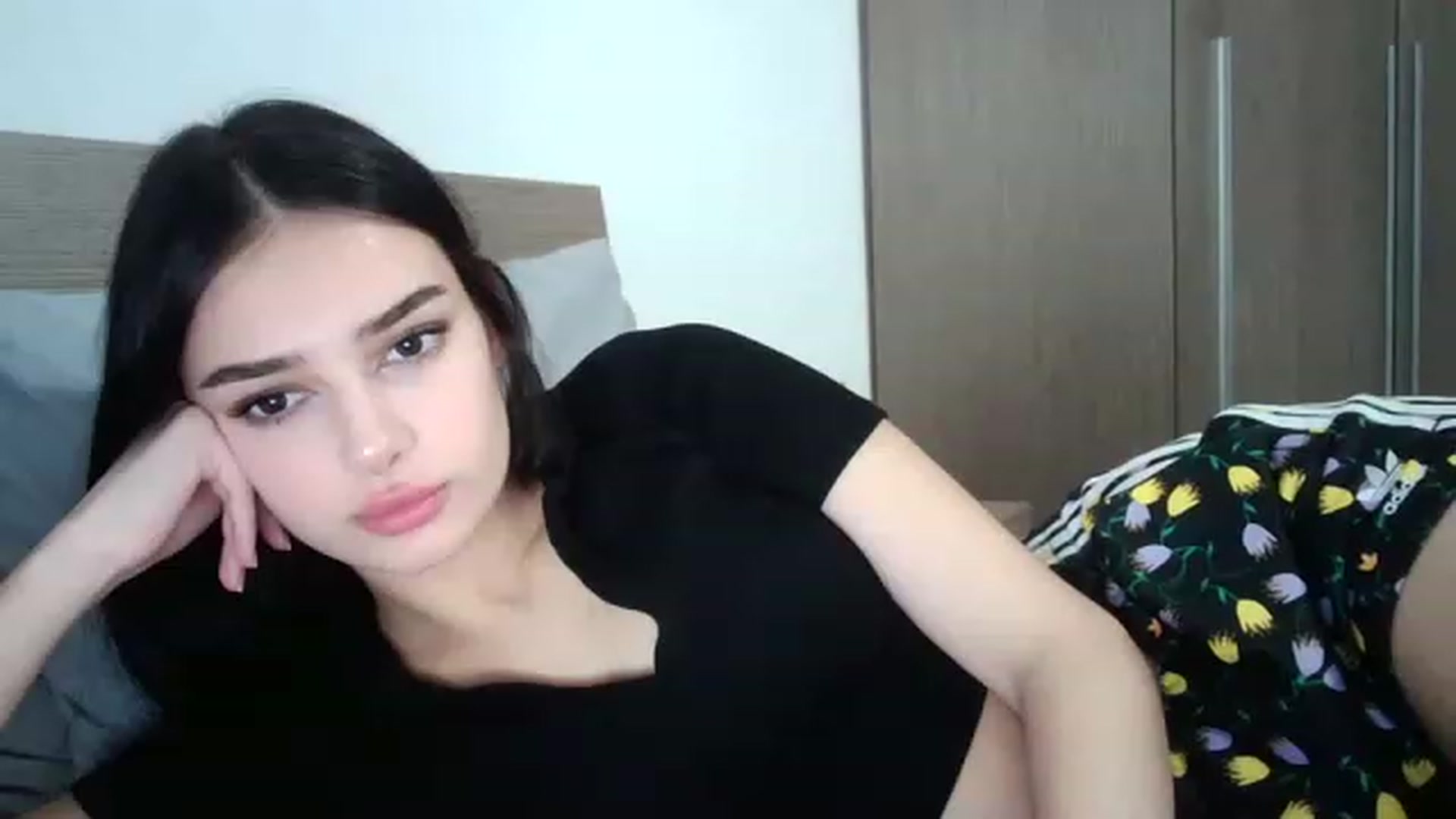 Gallery image thumbnail from ChocoPiiie_'s myfreecams stream on, 12/03/2022, 01:00 image 17 of 20