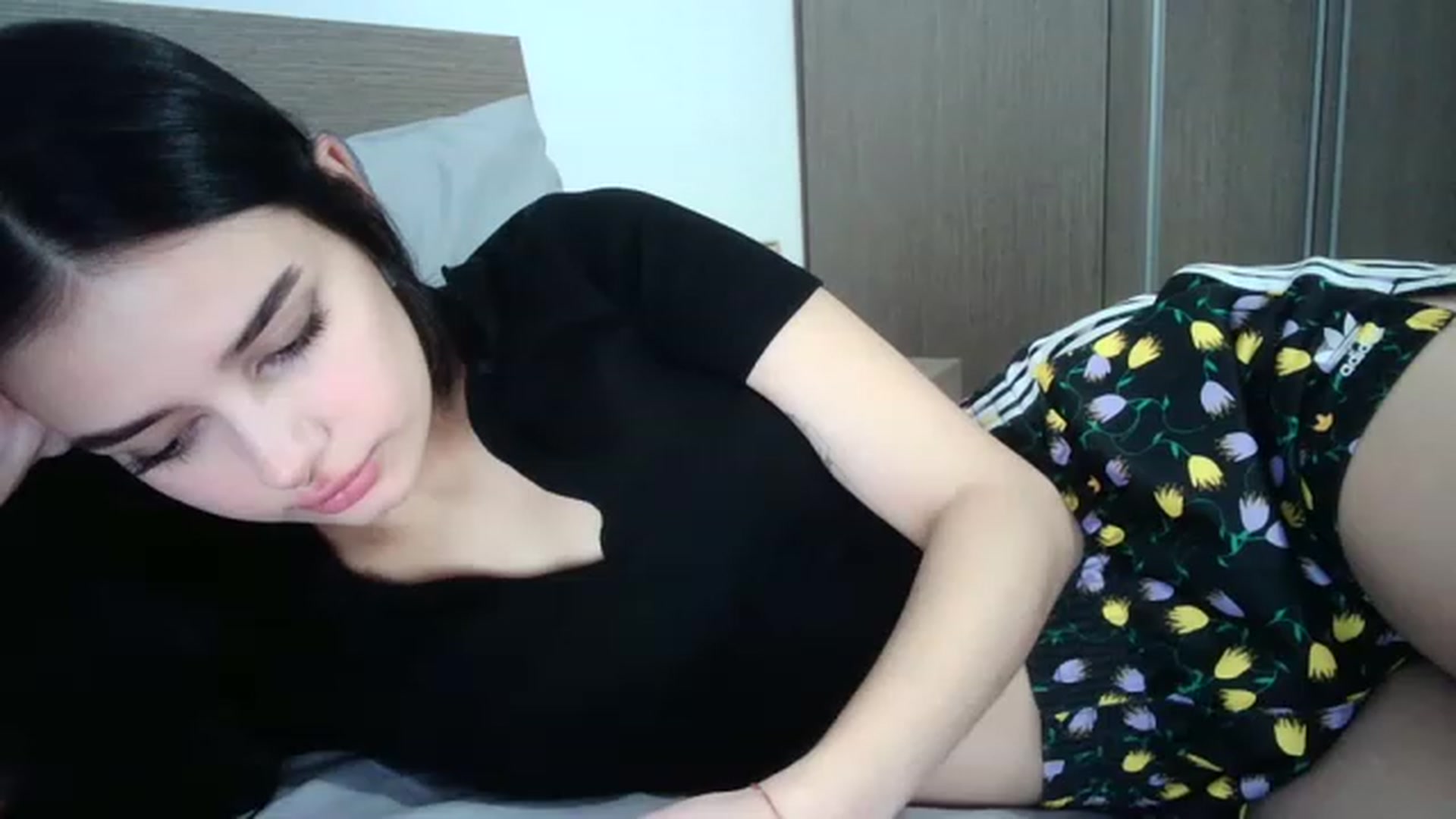 Gallery image thumbnail from ChocoPiiie_'s myfreecams stream on, 12/03/2022, 01:00 image 18 of 20