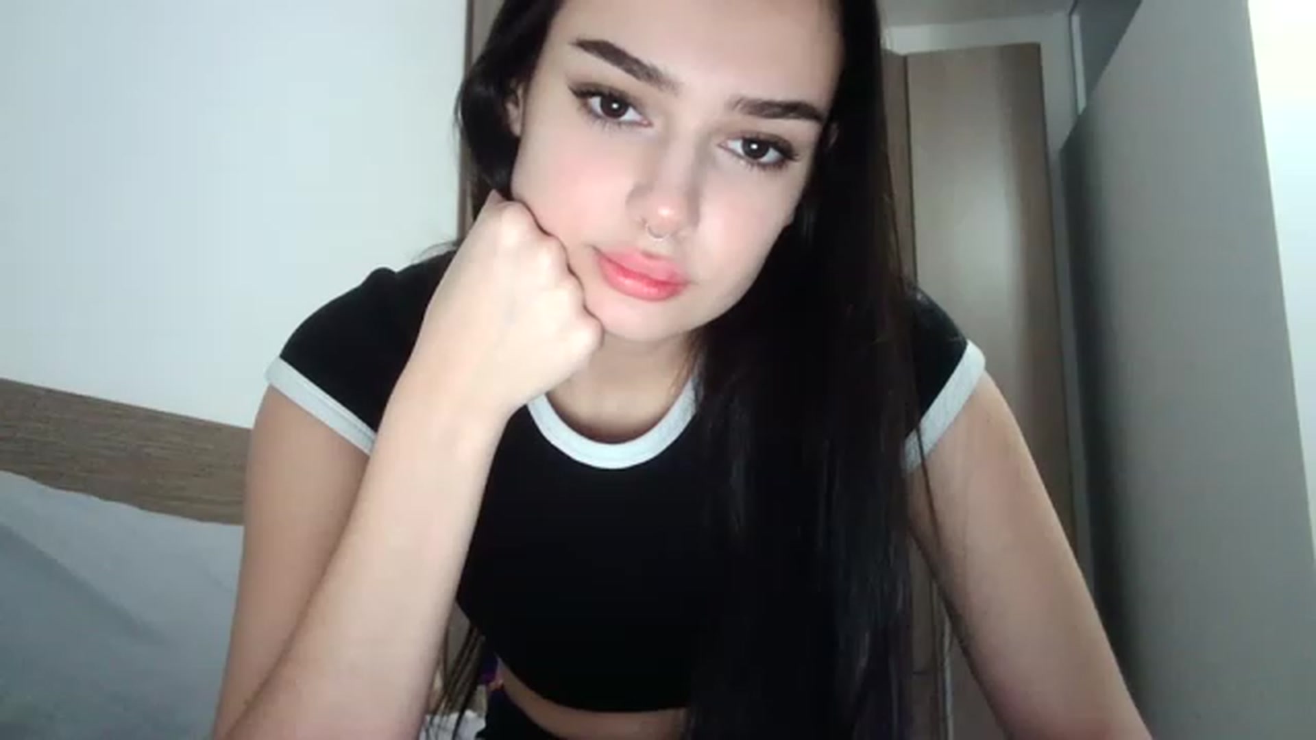 Gallery image thumbnail from ChocoPiiie_'s myfreecams stream on, 12/04/2022, 23:38 image 16 of 20
