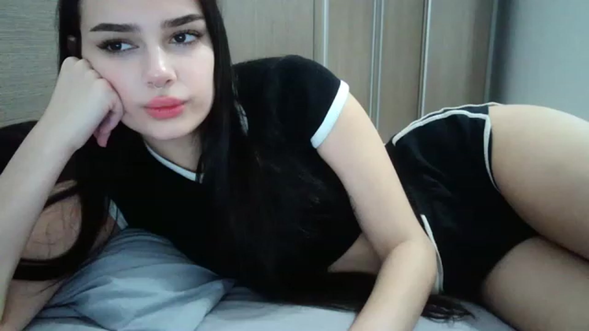 Gallery image thumbnail from ChocoPiiie_'s myfreecams stream on, 12/04/2022, 23:38 image 5 of 20