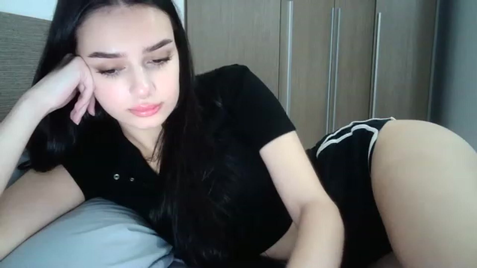 Gallery image thumbnail from ChocoPiiie_'s myfreecams stream on, 12/05/2022, 16:43 image 17 of 20