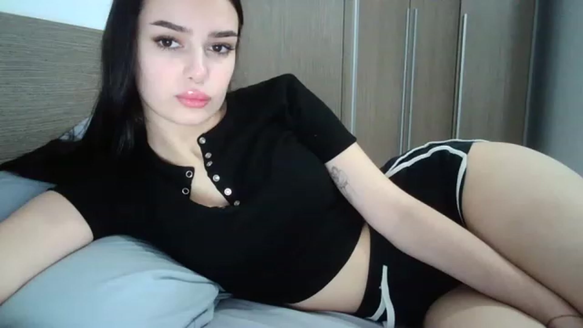 Gallery image thumbnail from ChocoPiiie_'s myfreecams stream on, 12/05/2022, 16:43 image 8 of 20
